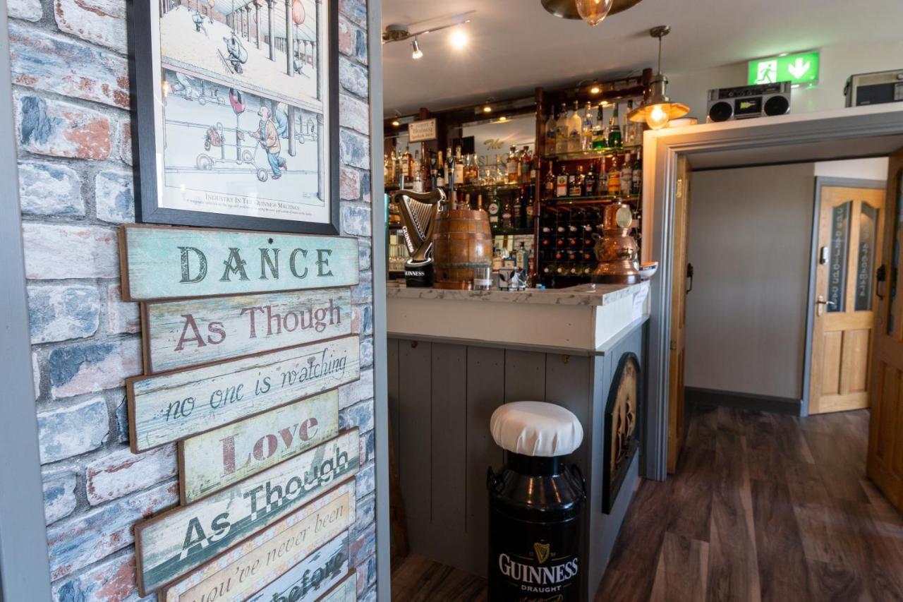 The Gaslight Inn Self Catering Holiday Apartments Rossnowlagh Donegal מראה חיצוני תמונה